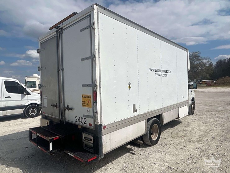 2012-ford-e450-image-3