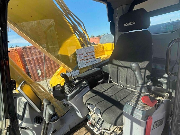 2023-kobelco-sk210-lc-11-image-10