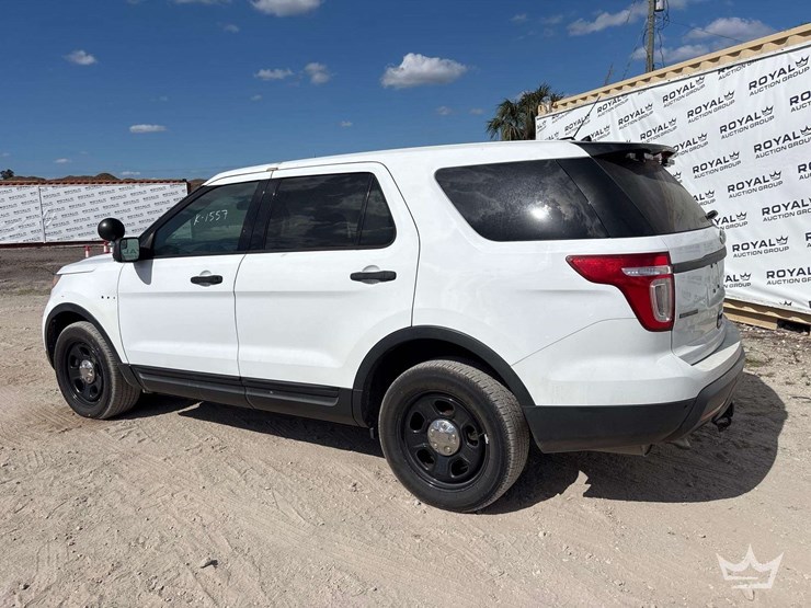 2015-ford-explorer-image-7