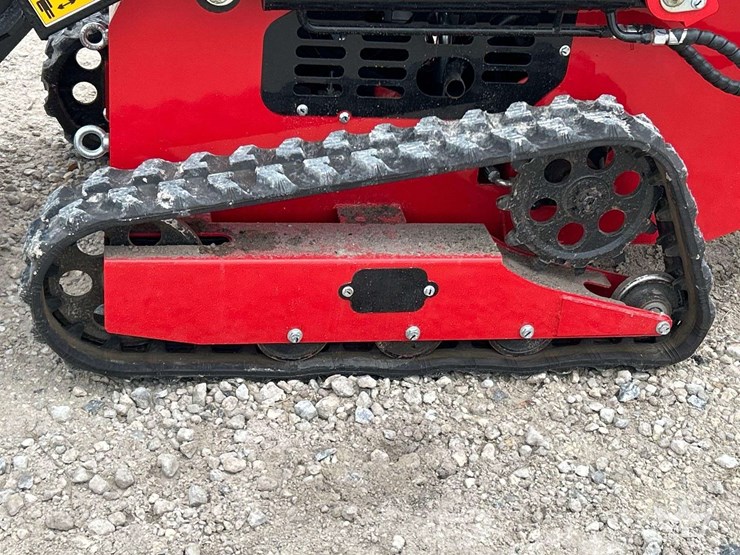 2025-ht360w-mini-stand-on-track-loader-skid-steer-image-13