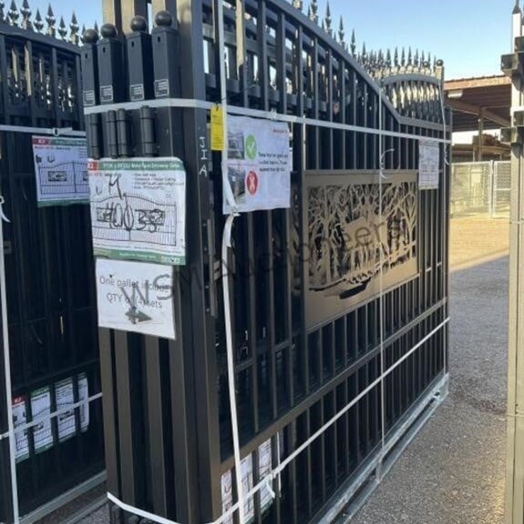 (4) KJ K0720 7FT X 10FT DRIVEWAY GATES