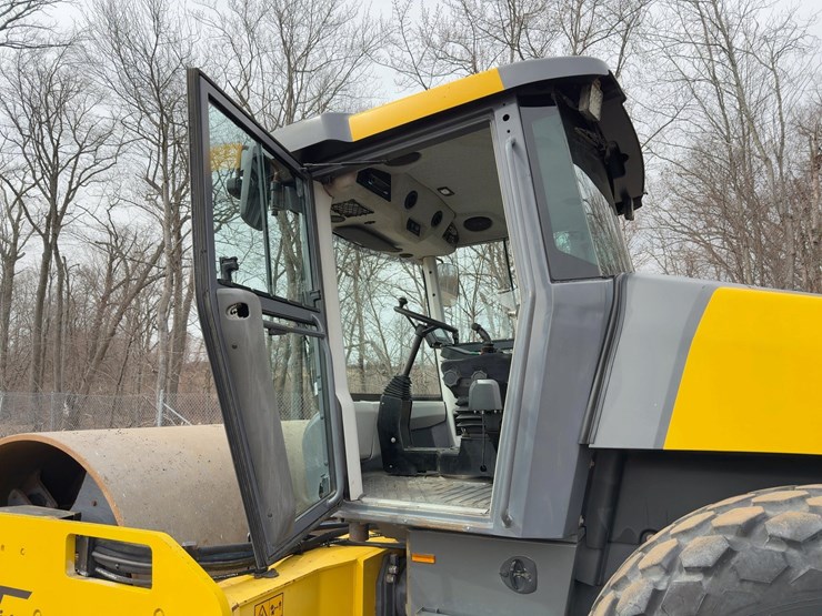 2017-dynapac-ca3500d-image-15