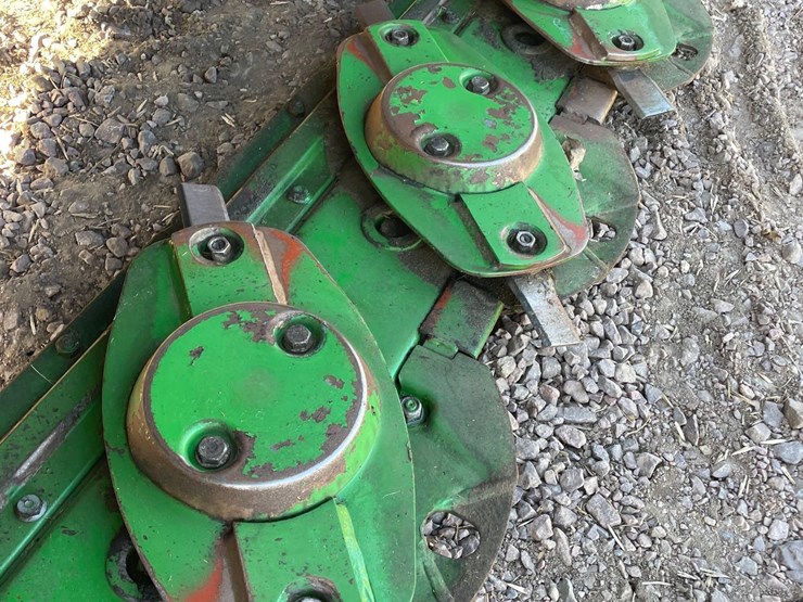 2022-john-deere-r280-image-16