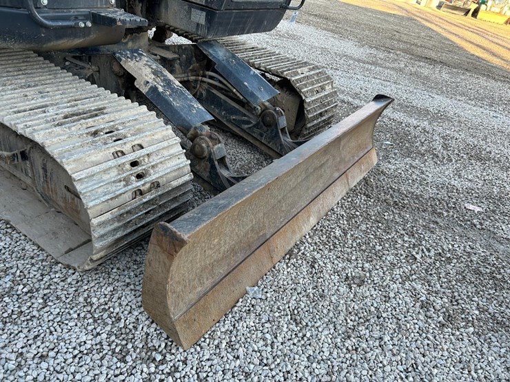 hitachi-zx135us-6-image-10