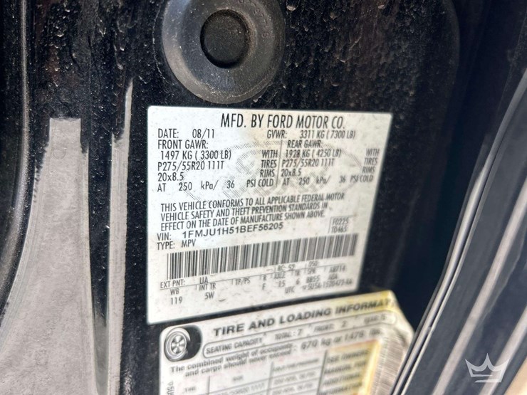 2011-ford-expedition-image-5