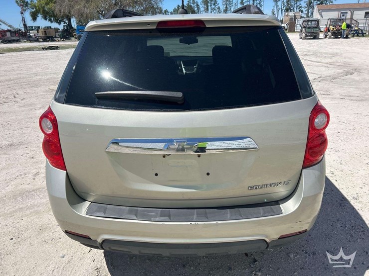 2015-chevrolet-equinox-image-21