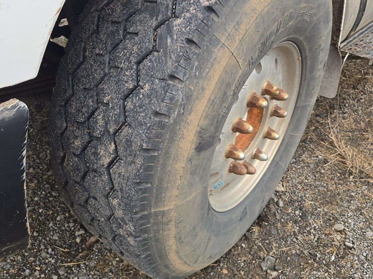 2006-international-8600-image-12