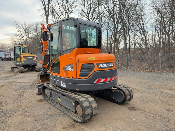 2023-doosan-dx62r-3-image-3