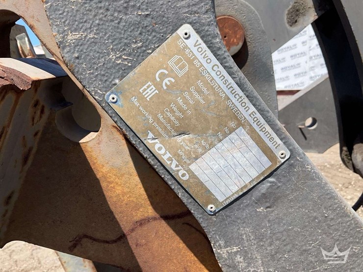 2015-volvo-l110h-image-27