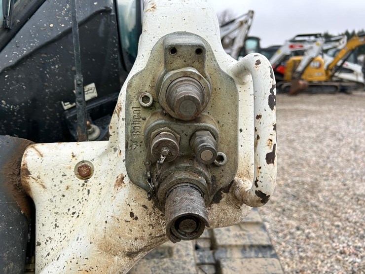 2020-bobcat-t66-image-11