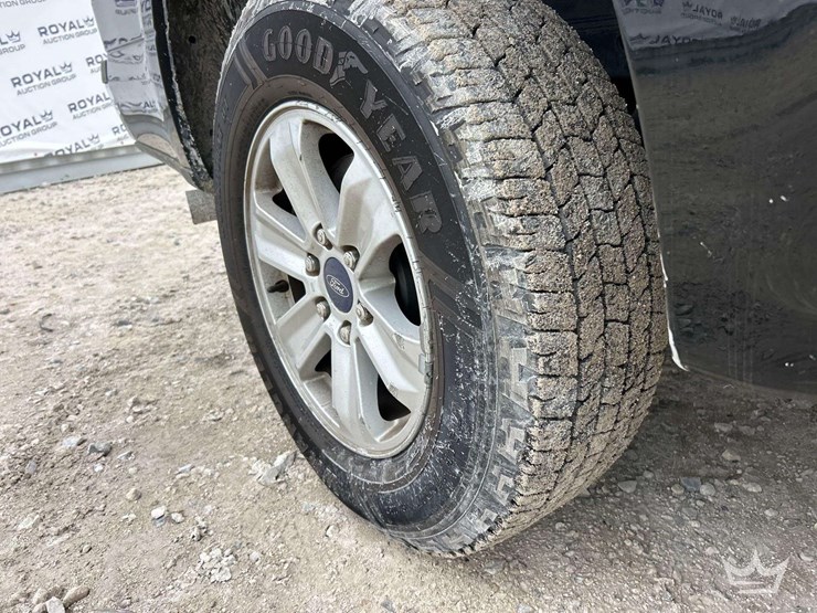 2018-ford-f150-image-27