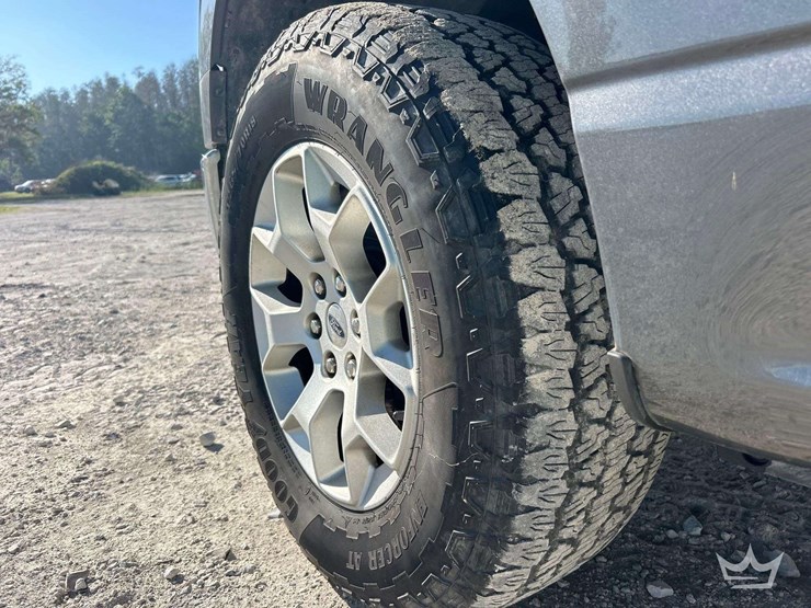 2021-ford-f150-image-28