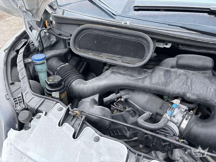 2017-ford-transit-image-8