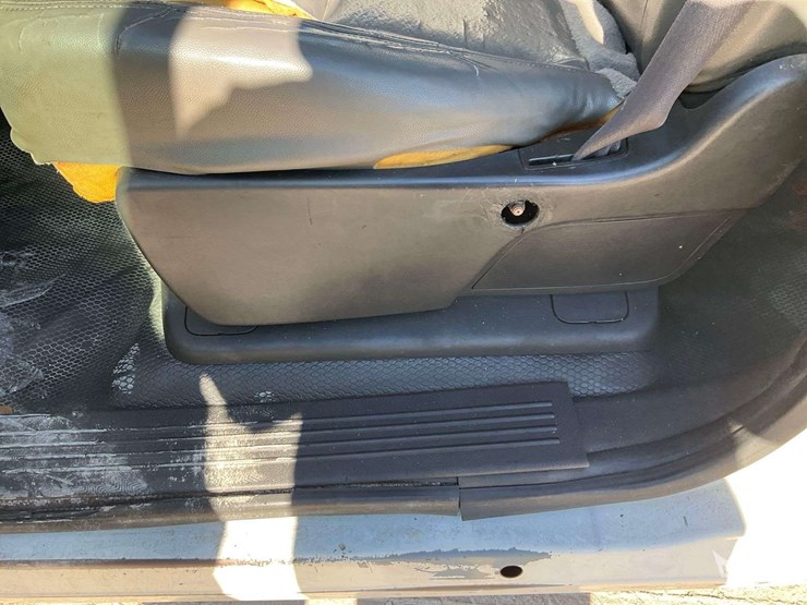 2009-chevrolet-silverado-2500-image-12