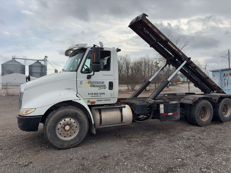 2006-international-8600-image-24