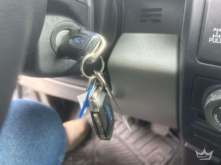 2017-ford-f150-image-27