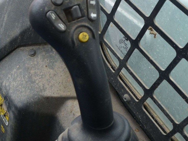 2023-bobcat-s62-image-22