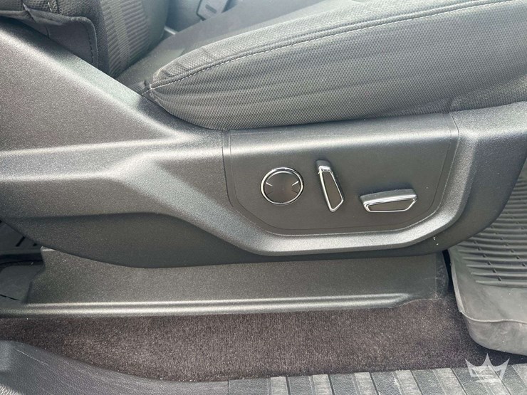 2016-ford-f150-image-38