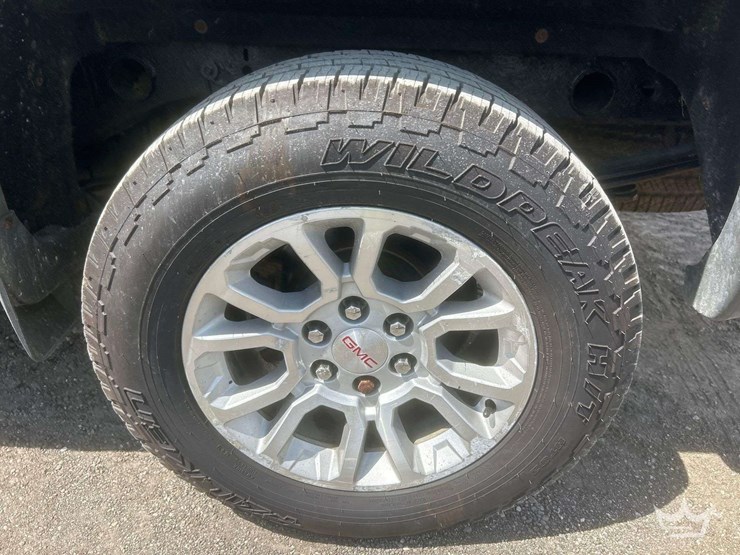 2018-gmc-sierra-1500-sle-image-19