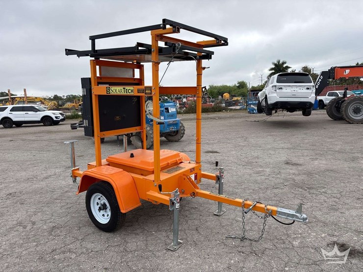 2023-solartech-silent-advisor-fd-304-towable-solar-speed-limit-board-image-2