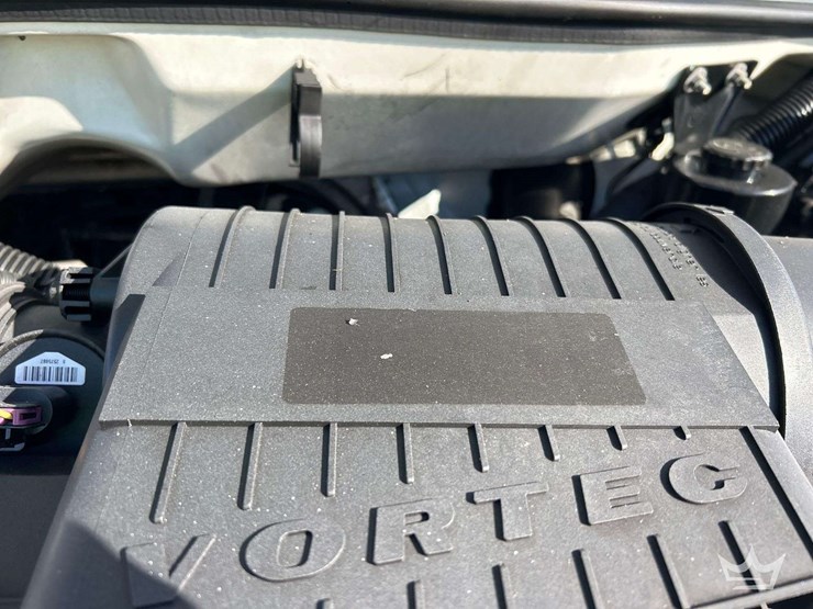 2011-chevrolet-express-2500-image-10