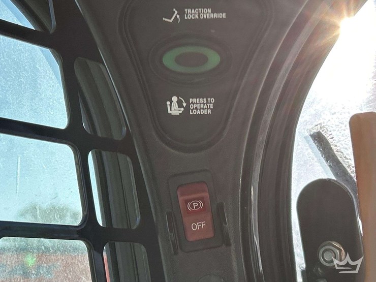 2023-bobcat-t595-image-21