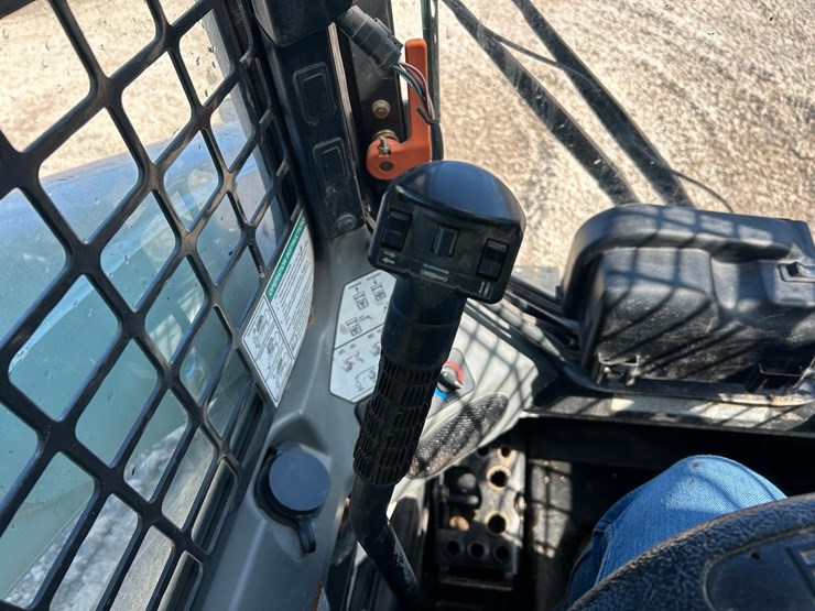 bobcat-t650-image-27