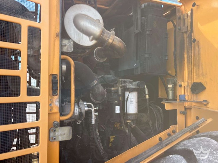 2014-hyundai-hl760-9a-image-8