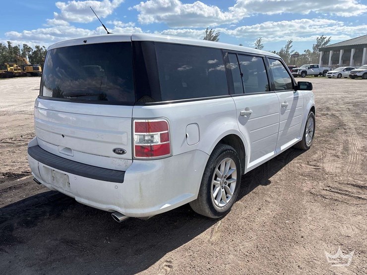 2016-ford-flex-image-3