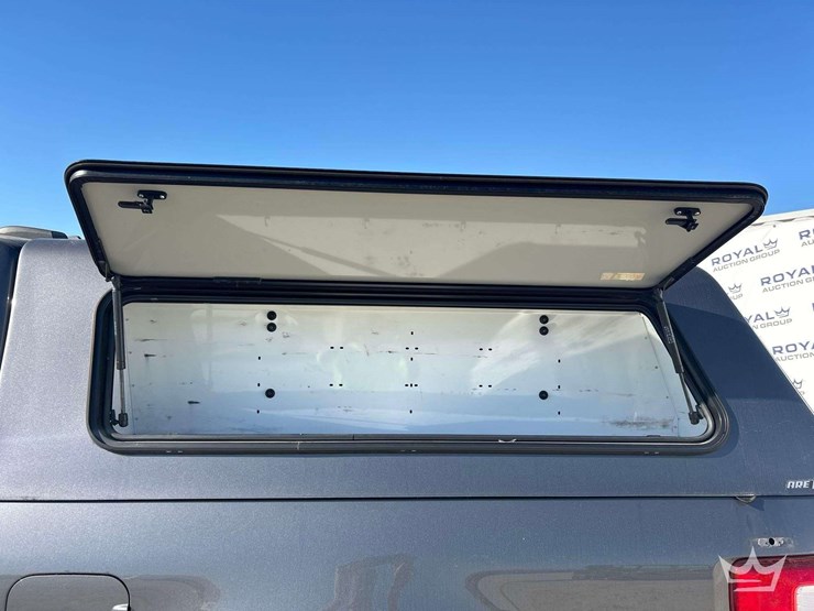 2021-ford-f150-image-24