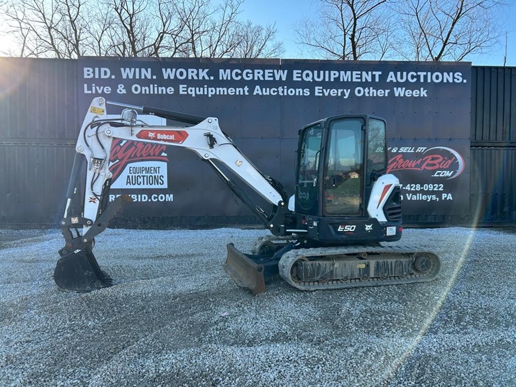 bobcat-e50-image-1