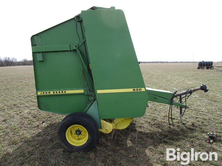 john-deere-530-image-4