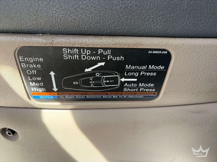 2018-freightliner-cascadia-125-image-16