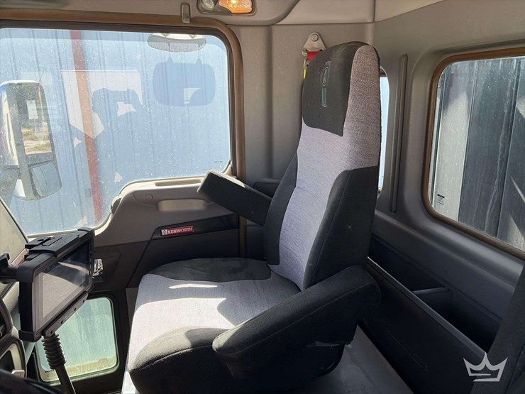 2014-kenworth-t400-image-19