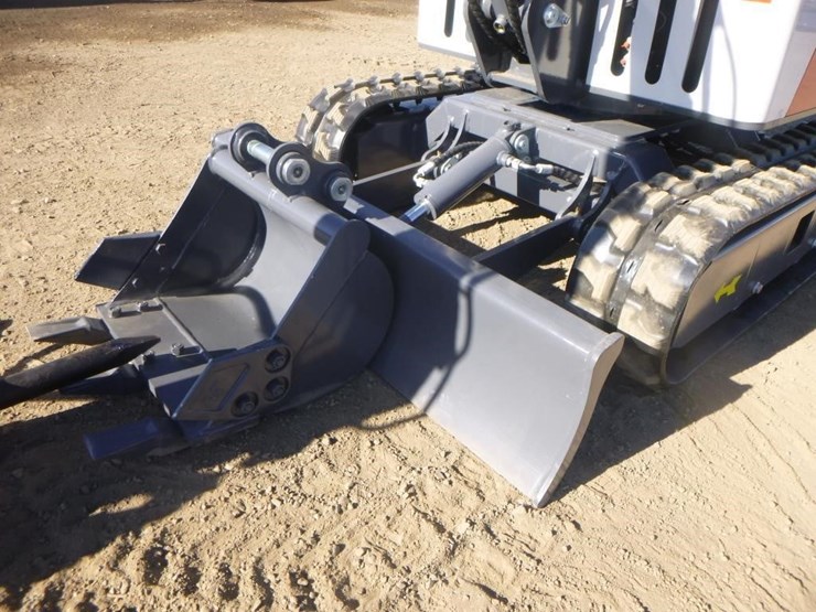 bttl-et15h-6-hydraulic-excavator-image-15