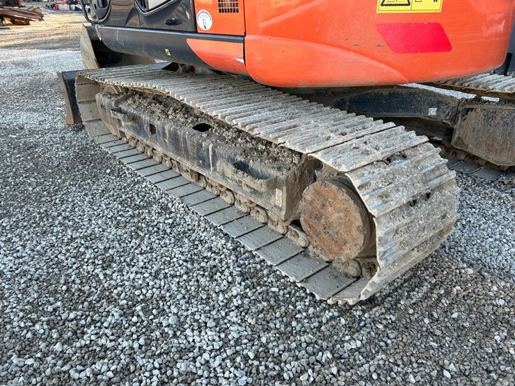 hitachi-zx135us-6-image-18