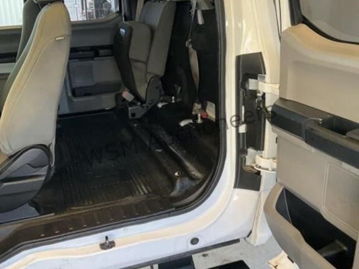 2017-ford-f550-image-24