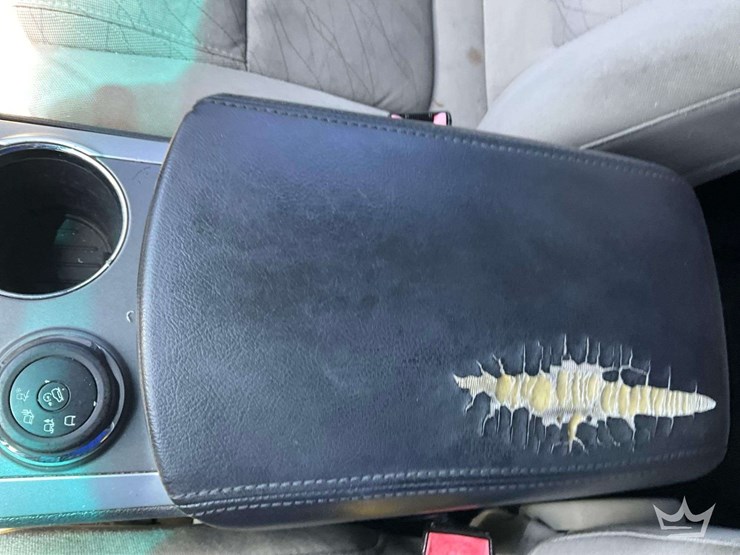 2014-ford-explorer-image-19