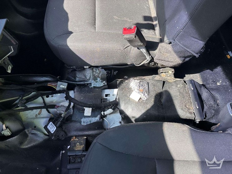 2018-ford-explorer-image-16