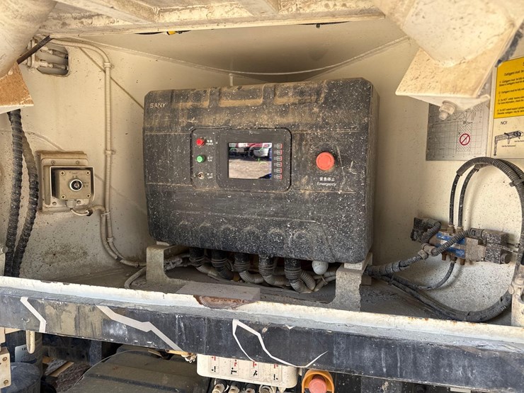 2020-putzmeister/sany-sy38z-200-38m-mounted-on-2020-mack-te64-6x4-concrete-pump-truck-image-31