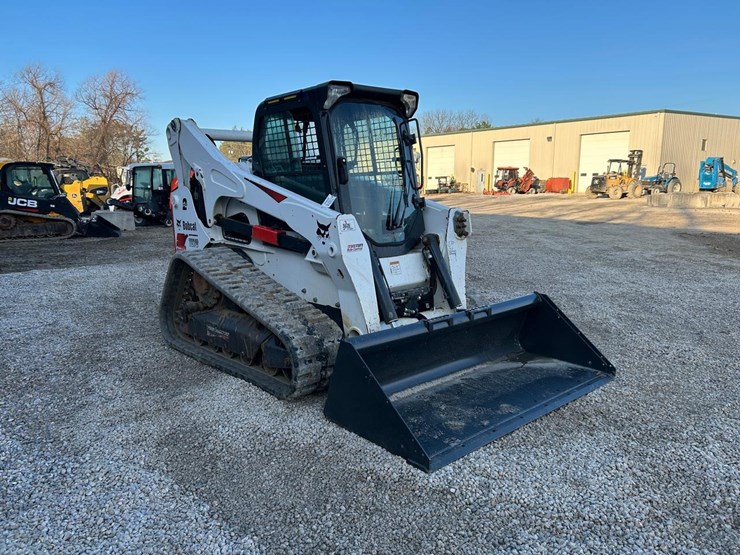 2022-bobcat-t870-image-6