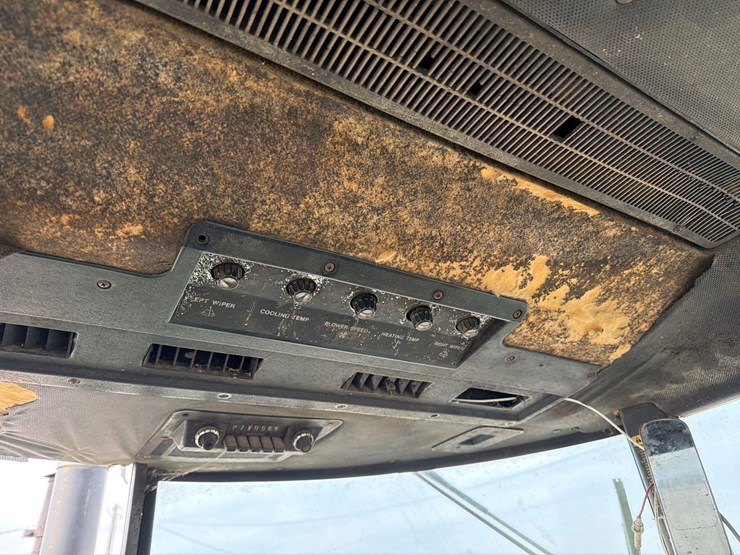 john-deere-4630-image-37