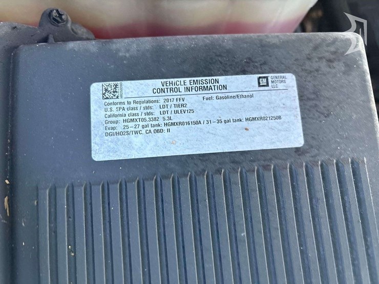 2017-chevrolet-tahoe-image-25