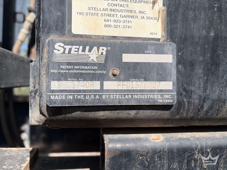 2016-freightliner-108sd-image-8