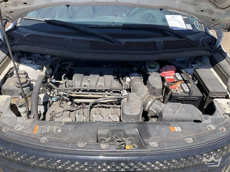 2015-ford-explorer-image-9