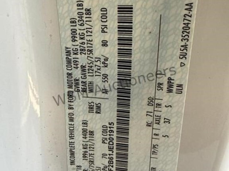 2018-ford-f250-image-16