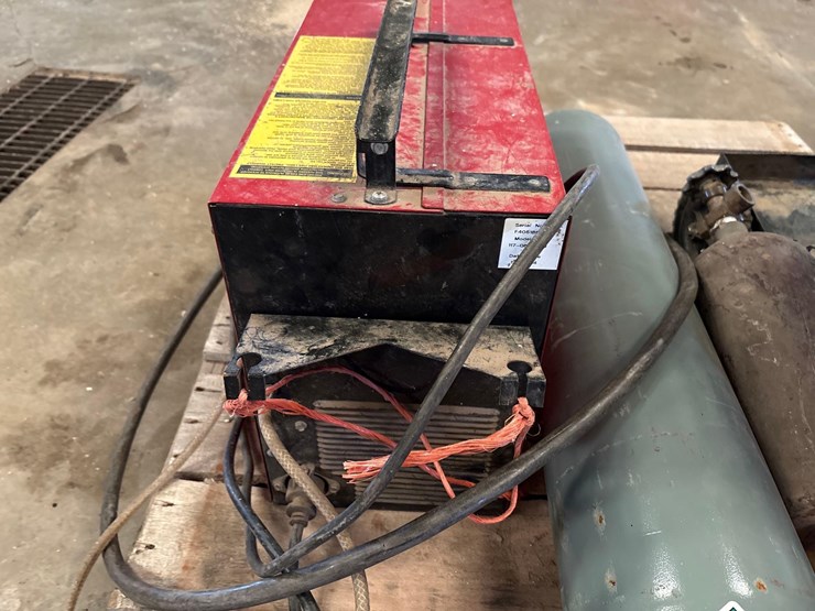 pow’r-mate-100-dual-purpose-wire-feed-welder-image-10