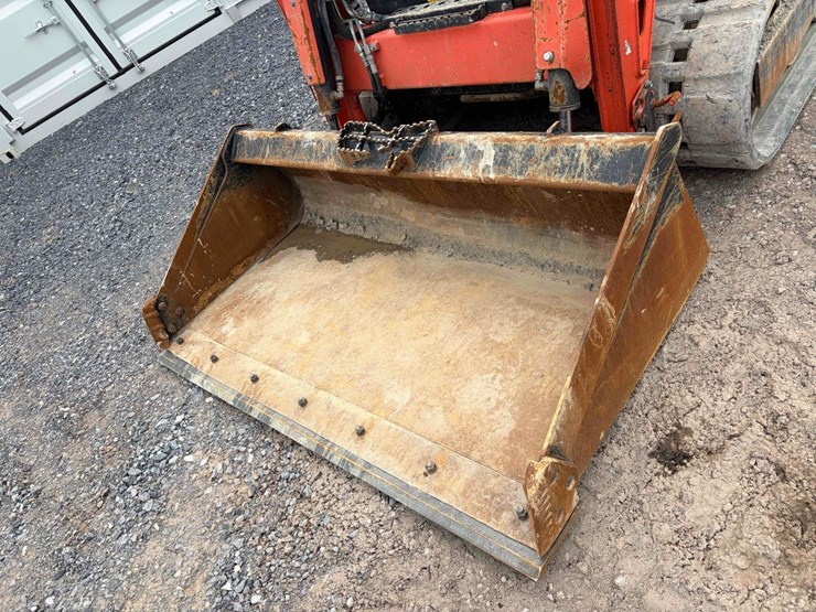 2022-kubota-svl65-2-image-8