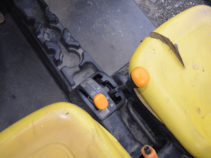 john-deere-850-image-9