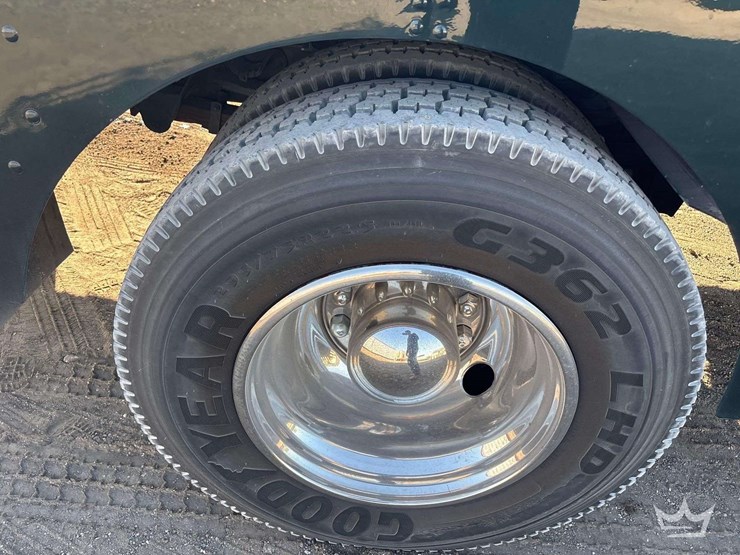 2013-chevrolet-step-van/-command-center-image-28